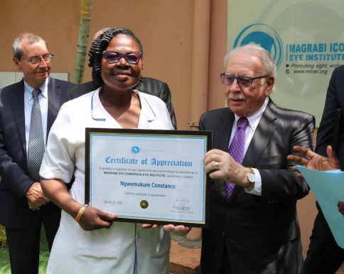 award4